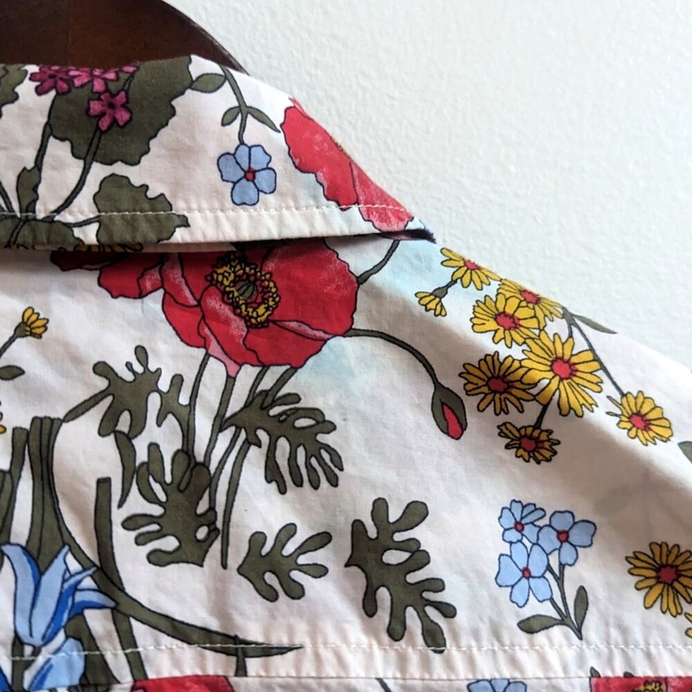 Talbots Button Down Shirt Women's Sz 2P AOP Floral - Picture 7 of 8